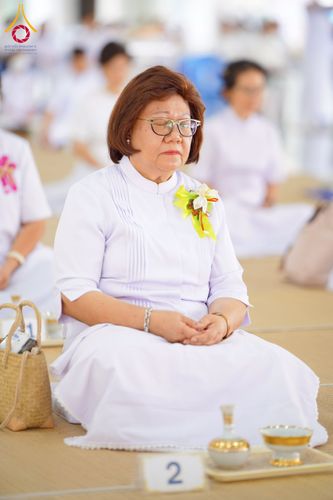 ภาพ No.268322:วันที่ 8 พฤศจิกายน พ.ศ. 2568 พิธีถวายภัตตาหารเมนูสวรรค์ เพื่อการบรรลุธรรม ณ หอฉันคุณยายอาจารย์ฯ วัดพระธรรมกาย