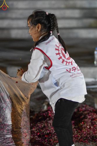 ภาพ No.119693:V.19 แกล้วกล้า การเตรียมงาน เก็บงาน การรับบุญของเจ้าหน้าที่หน่วยงานต่างๆ เพื่อโครงการธรรมยาตรา กตัญญูบูชามหาปูชนียาจารย์ พระมงคลเทพมุนี (สด จนฺทสโร) พระผู้ปราบมาร อนุสรณ์สถาน 7 แห่ง ปีที่ 12 ระหว่างวันที่ 2 - 31 มกราคม พ.ศ.2567