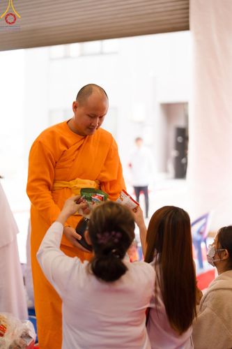 ภาพ No.133035:พิธีทอดผ้าป่าสามัคคีฉลองครบ 13 ปี วัดพระธรรมกายไอจิ แด่คณะพระภิกษุสงฆ์ 12 วัด ศูนย์สาขาทั่วภาคพื้นญี่ปุ่น วันที่ 31 มีนาคม พ.ศ. 2567