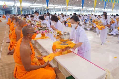 ภาพ No.76655:พิธีถวายโคมมาฆประทีป น้อมถวายเป็นพุทธบูชา แด่คณะพระภิกษุ สามเณร วัดพระธรรมกาย วันที่ 25 กุมภาพันธ์ พ.ศ. 2566