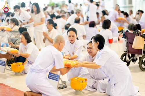 ภาพ No.277411:วันเสาร์ที่ 6 ธันวาคม พ.ศ. 2568 พิธีบรรพชาอุปสมบทและพิธีถวายบาตร โครงการอุปสมบทบูชาธรรมมหาปูชนียาจารย์ ประจำปี พ.ศ.2568 โครงการบวชพระนานาชาติ AEC และ WAB รุ่น CEO (นักบริหาร) รุ่นที่ 5 ณ โบสถ์พระไตรปิฏก วัดพระธรรมกาย