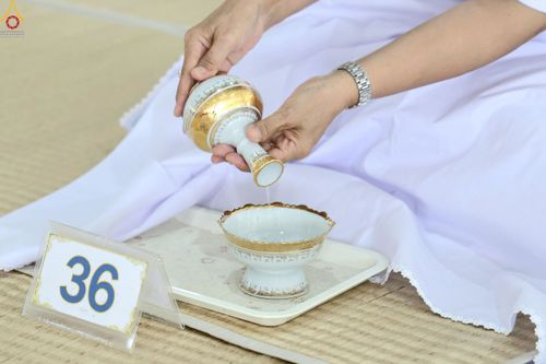 ภาพ No.229503:วันเสาร์ที่ 21 มิถุนายน พ.ศ. 2568 พิธีถวายภัตตาหารเมนูสวรรค์ เพื่อการบรรลุธรรม ณ หอฉันคุณยายอาจารย์ฯ วัดพระธรรมกาย