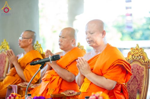 ภาพ No.179361:พิธีทอดกฐิน ณ ธุดงคสถานลำพูน อำเภอบ้านโฮ่ง จังหวัดลำพูน ในโครงการกฐินสามัคคีทั่วไทย 30,000 วัด บูชาธรรม 80 ปี หลวงพ่อธัมมชโย โดยคณะศิษยานุศิษย์วัดพระธรรมกาย วันที่ 15 พฤศจิกายน พ.ศ. 2567