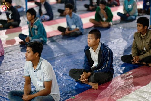 ภาพ No.127612:Photo Story ปฐมบรรพชาชาวพุทธมาร์มา Episode 2/5 วันที่ 6-7 กุมภาพันธ์ พ.ศ. 2567  โครงการบรรพชาครั้งประวัติศาสตร์ แห่งเทือกเขาจิตตะกอง  ครั้งแรกของชาวพุทธมาร์มา บังกลาเทศ บูชาธรรม 80 ปีหลวงพ่อธัมมชโย ณ วัดธัมจักร อรัญกุฏิ เมืองรัมการ์ คาร์กาชารี บังกลาเทศ