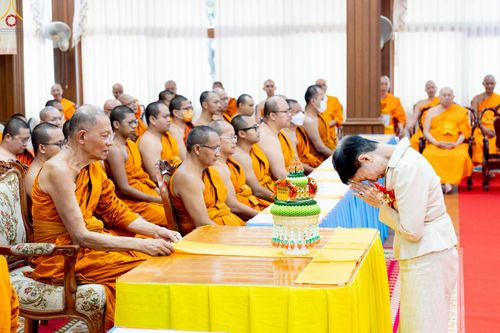 ภาพ No.235003:วันเสาร์ที่ 26 กรกฎาคม พ.ศ. 2568 พิธีทอดผ้าป่าบูรณปฏิสังขรณ์ วัดสามพระยาวรวิหาร ณ ศาลาอบรมสงฆ์ วัดสามพระยาวรวิหาร เขตพระนคร กรุงเทพมหานครฯ