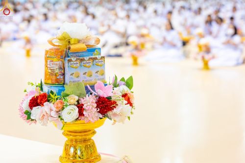 ภาพ No.85786:พิธีถวายคิลานเภสัชและอุปกรณ์การแพทย์ บูชาธรรมเนื่องในวันธรรมชัย วันที่ 19 สิงหาคม พ.ศ. 2566 ณ ห้องแก้วสารพัดนึก วัดพระธรรมกาย