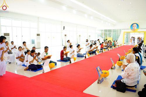 ภาพ No.134859:พิธีตัดปอยผม พิธีขอขมารับผ้าไตร พิธีบรรพชา และพิธีถวายบาตร ในโครงการบรรพชาสามเณร ฟื้นฟูพระพุทธศาสนาทั่วไทย  ณ ศูนย์ปฏิบัติธรรมและศูนย์อบรมเยาวชนเพชรบุรี ต.ท่าแลง อ.ท่ายาง จ.เพชรบุรี