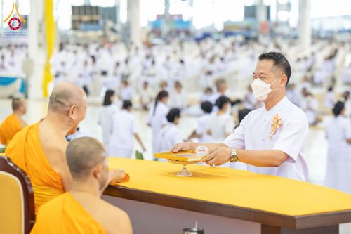 ภาพ No.127086:พิธีมอบใบประกาศเกียรติคุณองค์กรนานาชาติ และหน่วยงานที่ชักชวนคนร่วมโครงการนั่งสมาธิเพื่อสันติภาพโลกมากที่สุด วันอาทิตย์ที่ 1 มีนาคม พ.ศ. 2567 ณ สภาธรรมกายสากล วัดพระธรรมกาย