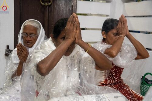 ภาพ No.141928:PhotoStory มหาศรัทธา ธรรมยาตราศรีลังกา EP.7 พิธีจุดวิสาขประทีป 6 วัด ถวายเป็น พุทธบูชา  โครงการสยาม-ลังกา ธรรมยาตรา  ฉลองเทศกาลวิสาขบูชาแห่งชาติ ศรีลังกา วันที่ 16 เดือนมิถุนายน พ.ศ. 2567