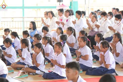 ภาพ No.199276:พิธีทอดผ้าป่าทำนุบำรุงศาสนสถาน ณ วัดลำพญา ตำบลลำพญา อำเภอบางเลน จังหวัดนครปฐม ในโครงการธรรมยาตรา กตัญญูบูชา มหาปูชนียาจารย์ พระมงคลเทพมุนี(สด จนฺทสโร) พระผู้ปราบมาร อนุสรณ์สถาน 7 แห่ง ปีที่ 13 วันที่ 21 มกราคม พ.ศ. 2568