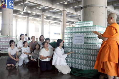 ภาพ No.219090:วันที่ 19-21 เมษายน พ.ศ. 2568 การเตรียมงานในลานธรรม , วิหารคด เพื่องานวันคุ้มครองโลก 22 เมษายน พ.ศ. 2568