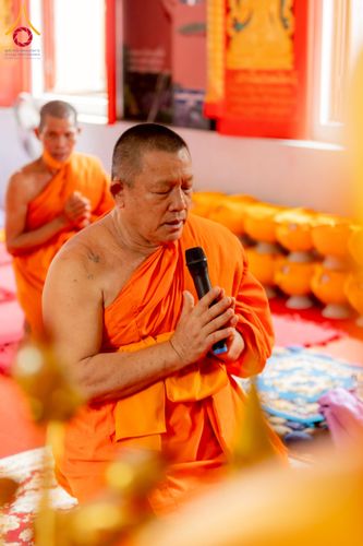 ภาพ No.231806:วันเสาร์ ที่ 5 กรกฎาคม พ.ศ. 2568 พิธีบรรพชา อุปสมบท โครงการอุปสมบท บูชาธรรมมหาปูชนียาจารย์ รุ่นเข้าพรรษา ณ วัดเกาะแก้วประชานุรักษ์ อ.วังทอง  จ.พิษณุโลก