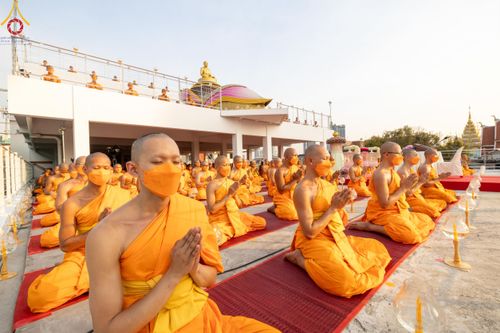 ภาพ No.119179:พิธีจุดประทีปถวายเป็นพุทธบูชา และบูชาธรรมมหาปูชนียาจารย์ พระมงคลเทพมุนี(สด จนฺทสโร) ในโครงการธรรมยาตราฯ วันที่ 26 มกราคม พ.ศ. 2567 ณ อาคารธรรมยาตรา กตัญญูบูชามหาปูชนียาจารย์ ตรงข้ามวัดปากน้ำภาษีเจริญ จ.กรุงเทพมหานคร