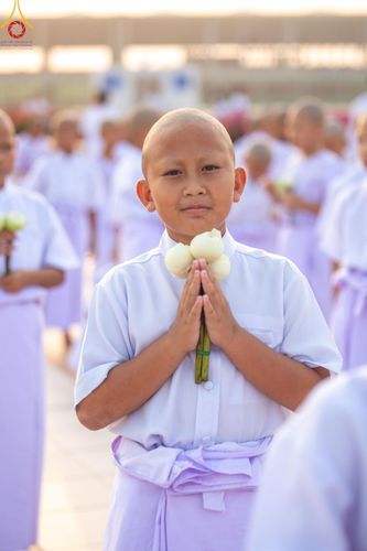 ภาพ No.133734:พิธีเวียนประทักษิณและพิธีวันทาเจดีย์ โครงการบรรพชาสามเณร ฟื้นฟูพระพุทธศาสนาทั่วไทย ณ วัดพระธรรมกาย วันเสาร์ที่ 6 เมษายน พ.ศ. 2567