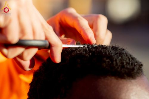 ภาพ No.231178:วันศุกร์ที่ 27 มิถุนายน พ.ศ. 2568 พิธีตัดปอยผมและพิธีปลงผมนาคธรรมทายาทแห่งทวีปแอฟริกา พ.ศ. 2568  โครงการบรรพชาอุปสมบทพระธรรมทายาทนานาชาติแห่งทวีปแอฟริกา ครั้งที่ 2 ณ วัดพระธรรมกายโจฮันเนสเบิร์ก สาธารณรัฐแอฟริกาใต้