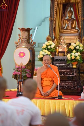 ภาพ No.135586:พิธีขอขมามอบผ้าไตร, พิธีบรรพชาสามเณร ในโครงการบรรพชาสามเณร ฟื้นฟูพระพุทธศาสนาทั่วไทย ณ วัดพระพุทธบาท ราชวรมหาวิหาร อ.พระพุทธบาท จ.สระบุรี วันที่ 6 เมษายน พ.ศ. 2567