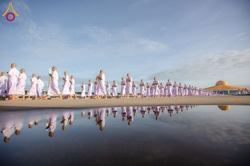 ภาพ No.144103:พิธีบรรพชาอุปสมบทหมู่ พระธรรมทายาทนานาชาติ(ภาษาจีน) รุ่น 19 ณ วัดพระธรรมกาย จ.ปทุมธานี วันเสาร์ที่ 13 กรกฎาคม พ.ศ. 2567