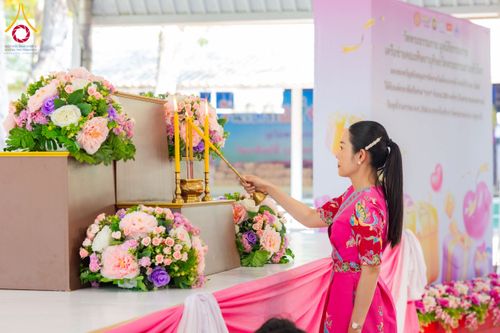 ภาพ No.193517:วัดพระธรรมกาย และ มูลนิธิธรรมกาย มอบของขวัญสนับสนุนงานวันเด็ก วันที่ 8 มกราคม พ.ศ. 2568 ณ อาคารโถงช้างฯ วัดพระธรรมกาย อ.คลองหลวง จ.ปทุมธานี