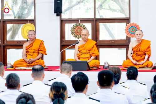 ภาพ No.227099:วันอังคารที่ 3 มิถุนายน พ.ศ. 2568 นายอำเภอคลองหลวง นำพสกนิกรรวมใจภักดิ์ สมเด็จพระนางเจ้าฯ พระบรมราชินี เนื่องในโอกาสวันเฉลิมพระชนมพรรษา ณ อาคารปลูกศรัทธา 2 วัดพระธรรมกาย อ.คลองหลวง จ.ปทุมธานี