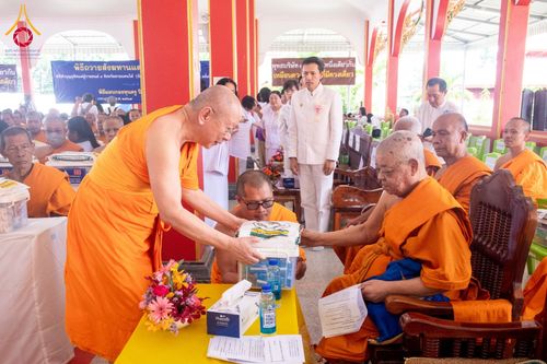 ภาพ No.144026:พิธีถวายสังฆทานแด่คณะสงฆ์ 323 วัด  ปีที่ 20 ครั้งที่  171 พิธีมอบกองทุนหนุนแรงใจช่วยครูใต้  ปีที่ 17 ครั้งที่ 136  และพิธีทำบุญอุทิศส่วนกุศลให้ผู้วายชนม์ในเหตุการณ์ไม่สงบ 4 จังหวัดชายแดนภาคใต้(ปัตตานี ยะลา นราธิวาส สงขลา) วันเสาร์ที่ 13 กรกฎาคม พ.ศ. 2567