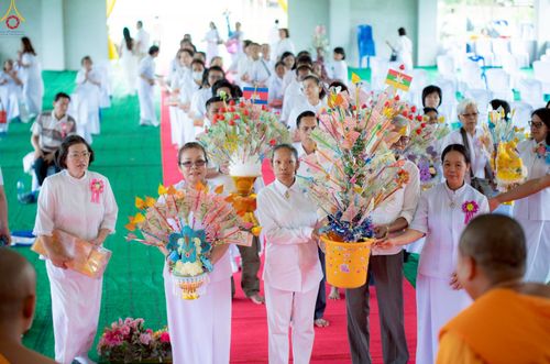 ภาพ No.255283:วันที่ 12 ตุลาคม พ.ศ. 2568 พิธีอัญเชิญพระบรมสารีริกธาตุและบรรจุ ลงในพระเกตุพระประธาน , พิธีทอดกฐินสามัคคีทั่วไทย 30,000 วัด โดยคณะศิษยานุศิษย์ วัดพระธรรมกาย  บูชาธรรม 81 ปี หลวงพ่อธัมมชโย ณ ธุดงคสถานเขาย้อย จ.เพชรบุรี