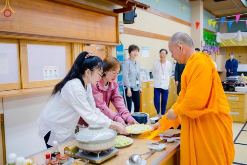 ภาพ No.61703:วัดป่าธรรมกายนานาชาติโทชิหงิ จัดปฏิบัติธรรมสุดสัปดาห์ ระหว่างวันที่ 12-14 เมษายน พ.ศ. 2567 (รุ่นเทศกาลสงกรานต์)