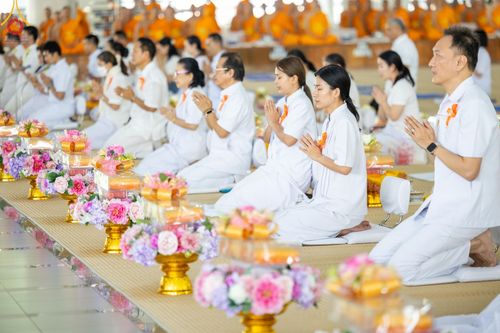 ภาพ No.165795:พิธีถวายภัตตาหารเมนูสวรรค์ วันที่ 26 ตุลาคม พ.ศ. 2567 ณ หอฉันคุณยายอาจารย์ฯ วัดพระธรรมกาย