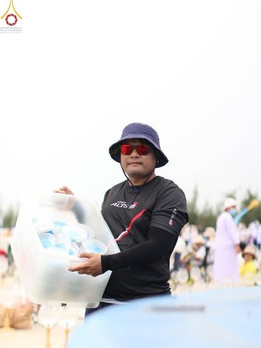 ภาพ No.119403:V.18 ทันทีม การเตรียมงาน เก็บงาน การรับบุญของเจ้าหน้าที่หน่วยงานต่างๆ เพื่อโครงการธรรมยาตรา กตัญญูบูชามหาปูชนียาจารย์ พระมงคลเทพมุนี (สด จนฺทสโร) พระผู้ปราบมาร อนุสรณ์สถาน 7 แห่ง ปีที่ 12 ระหว่างวันที่ 2 - 31 มกราคม พ.ศ.2567