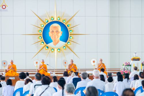 ภาพ No.78072:พิธีบุพเปตพลี ครั้งที่ 132 เพื่ออุทิศบุญกุศลแด่บรรพบุรุษผู้ล่วงลับ วันที่ 21 มีนาคม พ.ศ. 2566 ณ วัดพระธรรมกาย