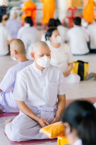 ภาพ No.79320:พิธีขอขมา มอบบาตรและผ้าไตร ในโครงการบรรพชาสามเณรฟื้นฟูพระพุทธศาสนาทั่วไทย โครงการอบรมยุวธรรมทายาท มัชฌิมธรรมทายาท และธรรมทายาทรุ่นอุดมศึกษา ณ สภาธรรมกายสากล วัดพระธรรมกาย วันเสาร์ที่ 1 เมษายน พ.ศ. 2566