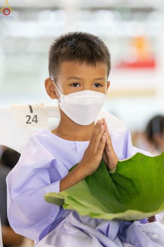 ภาพ No.78707:พิธีปลงผมนาคธรรมทายาท โครงการอบรมยุวธรรมทายาท มัชฌิมธรรมทายาท และธรรมทายาทรุ่นอุดมศึกษา ณ สภาธรรมกายสากล วัดพระธรรมกาย วันเสาร์ที่ 1 เมษายน พ.ศ. 2566