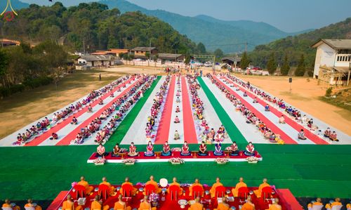 พิธีตักบาตรเนื่องในวันมาฆบูชา ประจำปี ๒๕๖๖  วันจันทร์ที่ ๖ มีนาคม พ.ศ.๒๕๖๖  ณ สนามโรงเรียนบ้านนาเกียน อำเภออมก่อย จังหวัดเชียงใหม่