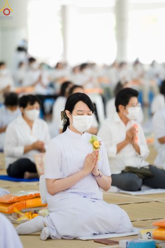 ภาพ No.84002:พิธีบุพเปตพลี ครั้งที่ 137 ร่วมอุทิศบุญกุศลแด่หมู่ญาติที่ล่วงลับไปแล้ว และสืบทอดอายุพระพุทธศาสนา ในวันจันทร์ที่ 17 กรกฎาคม พ.ศ. 2566 ณ หอฉันคุณยายอาจารย์ฯ วัดพระธรรมกาย