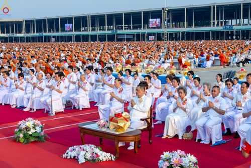 ภาพ No.325025:วันที่ 22 เมษายน พ.ศ.2569 (วันคุ้มครองโลก) พิธีถวายมหาสังฆทาน 40,000 กว่าวัดทั่วประเทศ (ชุดที่ 2) ณ ลานธรรม พระมหาธรรมกายเจดีย์ วัดพระธรรมกาย