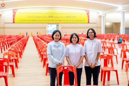 ภาพ No.322789:วันที่ 15-18 เมษายน พ.ศ.2569 การเเตรียมโต๊ะฉัน , เตรียมจุดพักค้าง , เรียงเก้าอี้ , เรียงกล่องไทยธรรม  เพื่องานถวายมหาสังฆทาน 40,000 กว่าวัดทั่วประเทศ วันคุ้มครองโลก 22 เมษายน พ.ศ.2569 วัดพระธรรมกาย