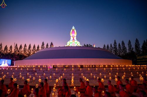 ภาพ No.292131:วันที่ 10 มกราคม พ.ศ. 2569 พิธีจุดประทีปถวายเป็นพุทธบูชา และบูชาธรรมมหาปูชนียาจารย์  ณ อนุสรณ์สถานคลองบางนางแท่น อ.สามพราน จ.นครปฐม ในโครงการธรรมยาตรา กตัญญูบูชา มหาปูชนียาจารย์ พระมงคลเทพมุนี(สด จนฺทสโร) พระผู้ปราบมาร อนุสรณ์สถาน 7 แห่ง ปีที่ 14