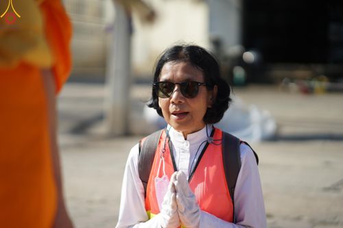 ภาพ No.105911:V.2 ทุ่มเท การเตรียมงาน เก็บงาน การรับบุญของเจ้าหน้าที่หน่วยงานต่างๆ เพื่อโครงการธรรมยาตรา กตัญญูบูชามหาปูชนียาจารย์ พระมงคลเทพมุนี (สด จนฺทสโร) พระผู้ปราบมาร อนุสรณ์สถาน 7 แห่ง ปีที่ 12 ระหว่างวันที่ 2 - 31 มกราคม พ.ศ.2567