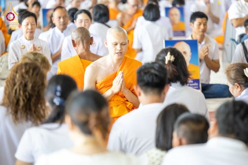 ภาพ No.321446:วันเสาร์ที่ 11 เมษายน พ.ศ.2569 พิธีขอบรรพชา พิธีขอสรณคมณ์และศีล, พิธีถวายบาตร พิธีอุปสมบท โครงการอุปสมบทหมู่ บูชาธรรมหลวงพ่อธัมมชโย พ.ศ.2569 โครงการอุปสมบทหมู่ธรรมทายาท ระดับอุดมศึกษา รุ่น 53 (ภาคฤดูร้อน) ณ วัดพระธรรมกาย ปทุมธานี