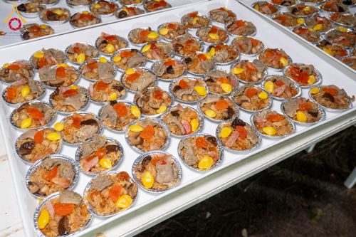 ภาพ No.289568:วันที่ 7 มกราคม พ.ศ. 2569 พิธีถวายภัตตาหารเป็นสังฆทาน แด่พระธรรมยาตรา ในโครงการธรรมยาตรา กตัญญูบูชา มหาปูชนียาจารย์ พระมงคลเทพมุนี(สด จนฺทสโร) พระผู้ปราบมาร อนุสรณ์สถาน 7 แห่ง ปีที่ 14 ณ อนุสรณ์สถานมหาวิหารพระมงคลเทพมุนี (โลตัสแลนด์) อ.สองพี่น้อง จ.สุพรร