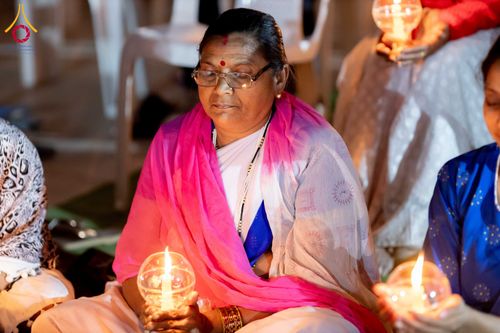 ภาพ No.283799:วันที่ 6-7 ธันวาคม พ.ศ. 2568  พิธีรับมอบหนังสือแสดงเจตจำนงถวายสิทธิครอบครองและใช้ประโยชน์วัดสันติวัน เมืองนาคปูร์  พิธีจุดโคมประทีปถวายเป็นพุทธบูชา และอุทิศบุญกุศลแด่ ดร.บี.อาร์. อัมเบดการ์  พิธีบูชาข้าวพระถ่ายทอดสดจากประเทศไทย