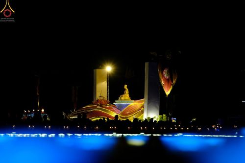 ภาพ No.75326:พิธีจุดประทีปถวายเป็นพุทธบูชา และบูชาธรรมมหาปูชนียาจารย์ ในโครงการธรรมยาตรากตัญญูบูชา มหาปูชนียาจารย์ พระมงคลเทพมุนี(สด จนฺทสโร) พระผู้ปราบมาร ปีที่ 11 ณ อนุสรณ์สถานลำดับที่ 7 สถานที่ขยายวิชชาธรรมกาย วัดพระธรรมกาย จ.ปทุมธานี วันที่ 31 มกราคม พ.ศ. 2566