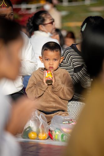 ภาพ No.281405:วันเสาร์ที่ 27 ธันวาคม พ.ศ.2568 พิธีตักบาตรพระ ๑,๐๐๐ รูป   เพื่อความเป็นสิริมงคลแก่ชีวิตและแผ่นดินไทย  มหากุศลครั้งยิ่งใหญ่แห่งปี ส่งท้ายปีเก่า ต้อนรับปีใหม่  ณ ถนนหน้าที่ว่าการอำเภอภูเรือ จังหวัดเลย