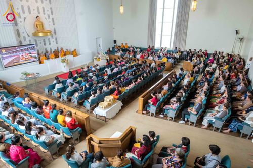 ภาพ No.312955:วันที่ 1 มีนาคม พ.ศ.2569 พิธีบูชาข้าวพระและพิธีสักการะองค์พระธรรมกาย   ณ วัดพระธรรมกายเมลเบิร์น ประเทศออสเตรเลีย