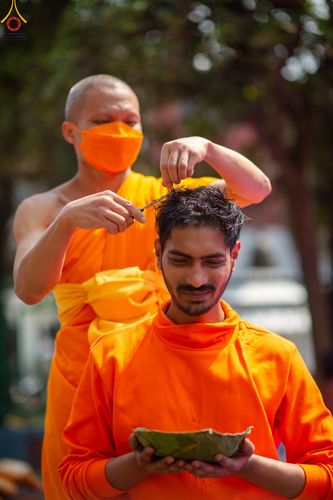 ภาพ No.77591:พิธีตัดปอยผมและปลงผมนาคธรรมทายาท ในโครงการบรรพชาสามเณรหมู่ ประเทศเนปาล วันที่ 11 มีนาคม พ.ศ.2566