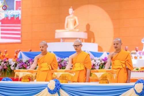 ภาพ No.178134:พิธีทอดผ้าป่าต้นสมบัติจักรพรรดิ ในวันอาทิตย์ที่ 1 ธันวาคม พ.ศ. 2567 ณ สภาธรรมกายสากล วัดพระธรรมกาย