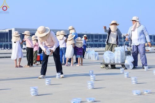 ภาพ No.60996:V.37 ยิ่งกว่าดี เพื่อ 80 ปีของพ่อ ภาพการเตรียมงานของหน่วยงานต่างๆ เพื่อพิธีฉลองอายุวัฒนมงคล 80 ปี หลวงพ่อธัมมชโย และรับถวายมหาสังฆทาน 10,000 กว่าวัดทั่วประเทศ ในวันคุ้มครองโลก วันจันทร์ที่ 22 เมษายน พ.ศ. 2567