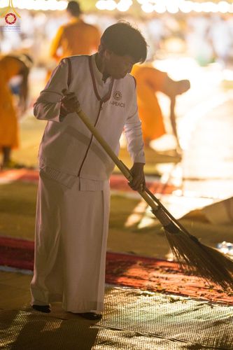 ภาพ No.108818:V.6 บุญเข้า การเตรียมงาน เก็บงาน การรับบุญของเจ้าหน้าที่หน่วยงานต่างๆ เพื่อโครงการธรรมยาตรา กตัญญูบูชามหาปูชนียาจารย์ พระมงคลเทพมุนี (สด จนฺทสโร) พระผู้ปราบมาร อนุสรณ์สถาน 7 แห่ง ปีที่ 12 ระหว่างวันที่ 2 - 31 มกราคม พ.ศ.2567