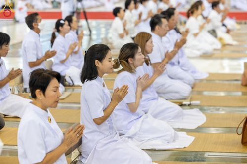 ภาพ No.151328:พิธีบูชาข้าวพระ ในวันอาทิตย์ต้นเดือน วันที่ 1 กันยายน พ.ศ. 2567 ณ สภาธรรมกายสากล วัดพระธรรมกาย