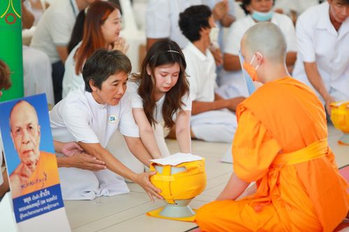 ภาพ No.141498:พิธีบรรพชาอุปสมบท โครงการอุปสมบทหมู่รุ่นผู้บริหาร รุ่นที่ 14 โครงการอุปสมบทหมู่ธรรมทายาท ระดับอุดมศึกษา รุ่นที่ 51 ภาคฤดูฝน ณ โบสถ์พระไตรปิฎก วัดพระธรรมกาย ในวันเสาร์ที่ 15 มิถุนายน พ.ศ. 2567