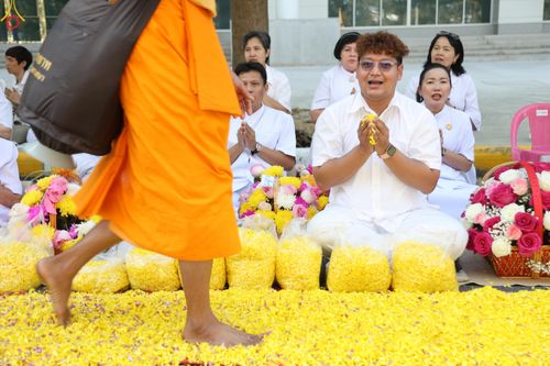 ภาพ No.305815:วันที่ 25 มกราคม พ.ศ. 2569 พิธีต้อนรับพระธรรมยาตรา วัดพระธรรมกาย(ภาพชุดที่ 3) ในโครงการธรรมยาตรา กตัญญูบูชา มหาปูชนียาจารย์ พระมงคลเทพมุนี(สด จนฺทสโร) พระผู้ปราบมาร อนุสรณ์สถาน 7 แห่ง ปีที่ 14